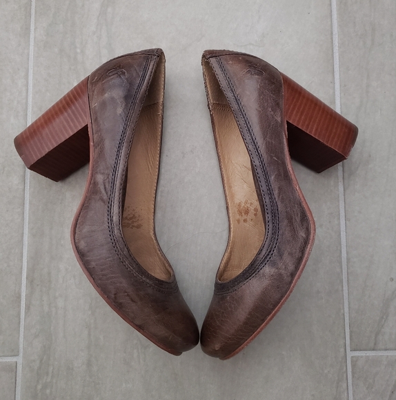 GUC Frye Carson Pumps - Picture 4 of 10